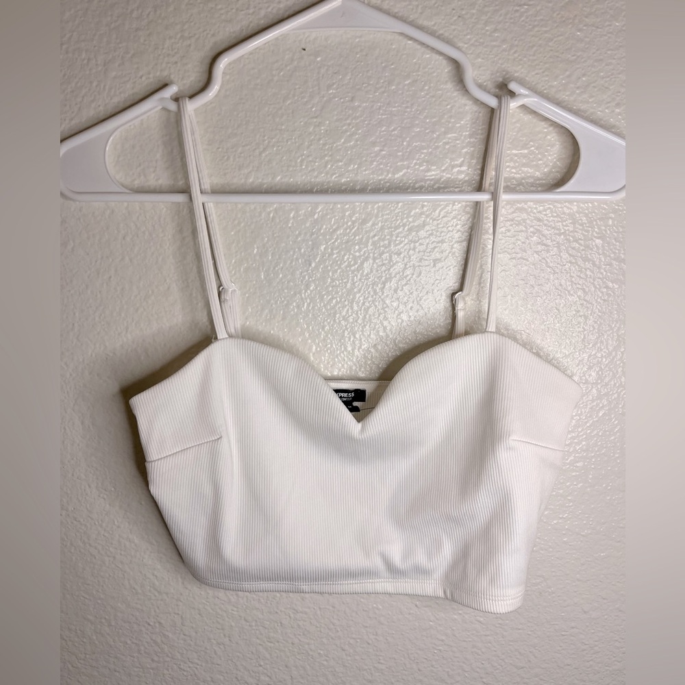 NWT Express Body Contour Crop Top